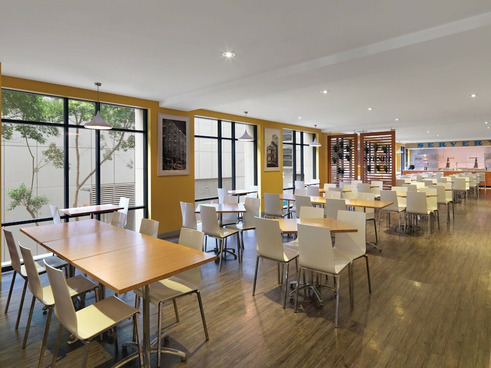 Фото Ibis Styles Sydney Central