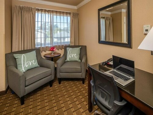 Гостиница Stage Coach Lodge в Монтерее
