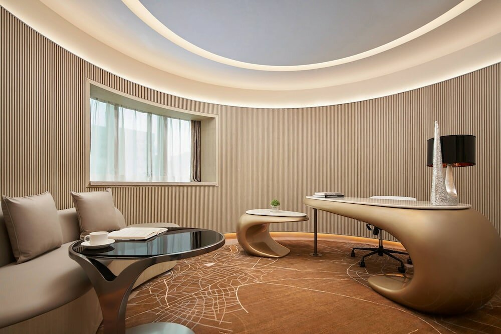 Фото Renaissance Shenzhen Luohu Hotel