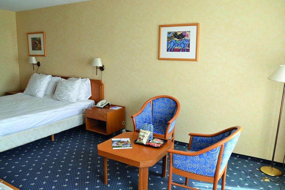 Фото Fletcher Hotel - Restaurant Carlton