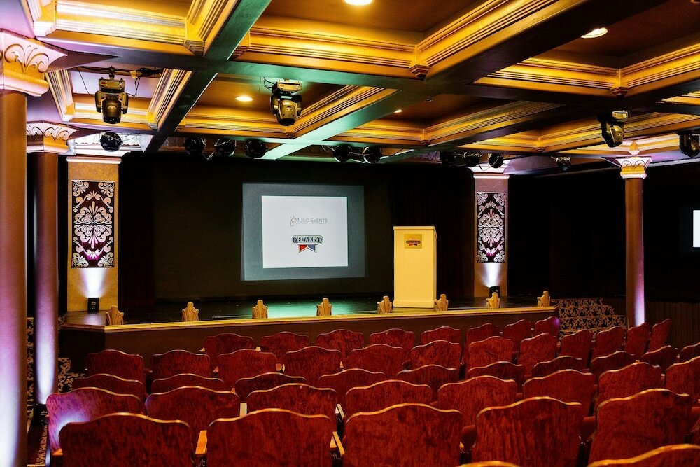 Фото Delta King Hotel