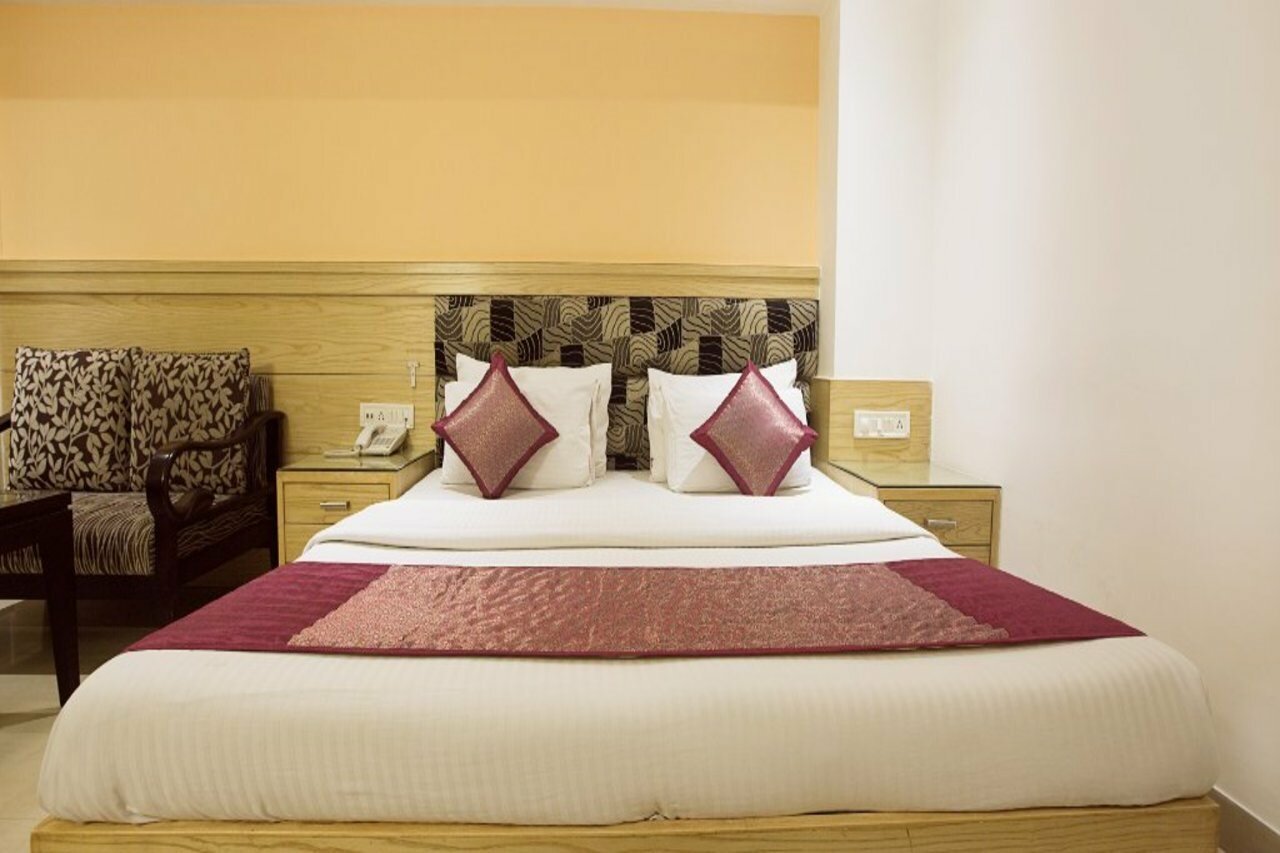 Фото Hotel Krishna Deluxe