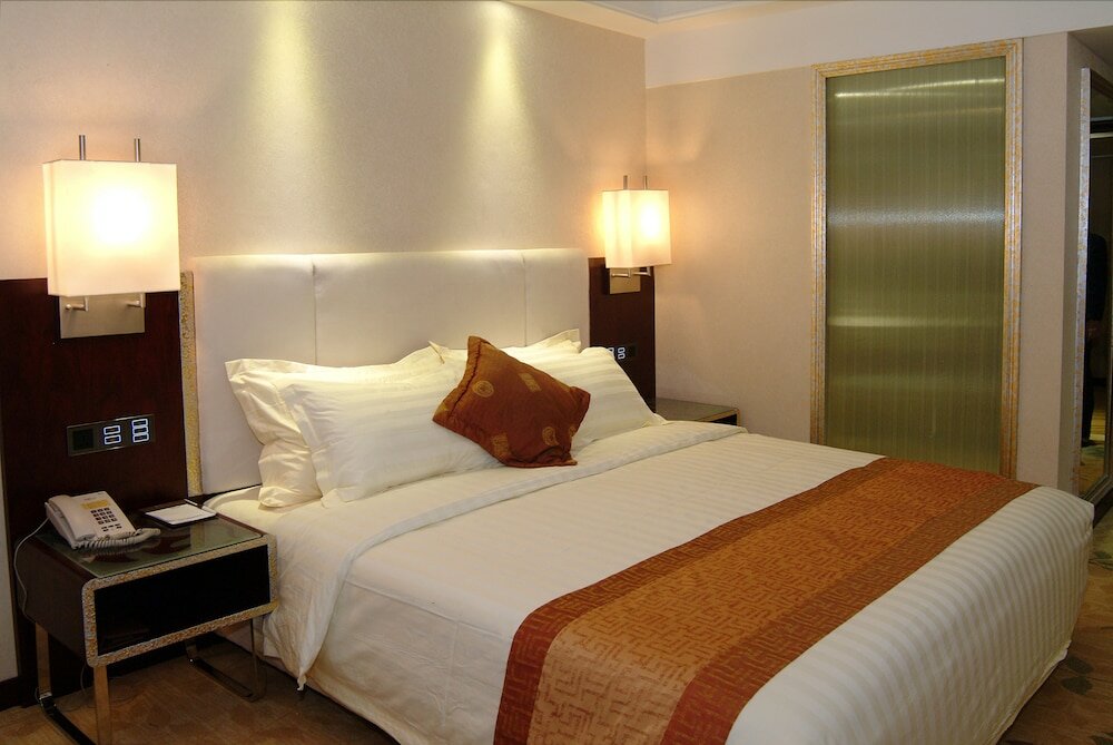 Фото Guangdong Hotel