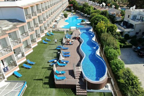 Гостиница Avlida Hotel в Пафосе