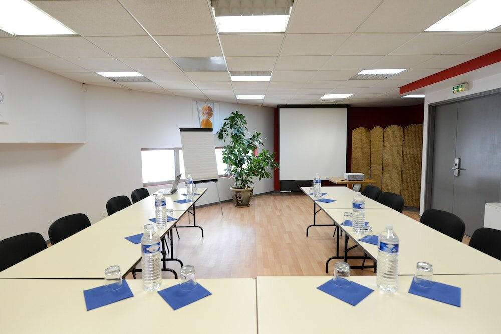 Фото Residhotel Lyon Part Dieu