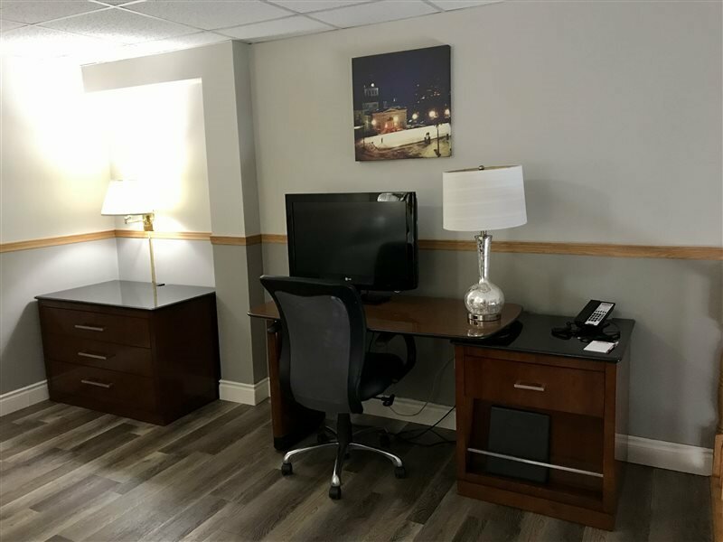 Фото Strata Hotel