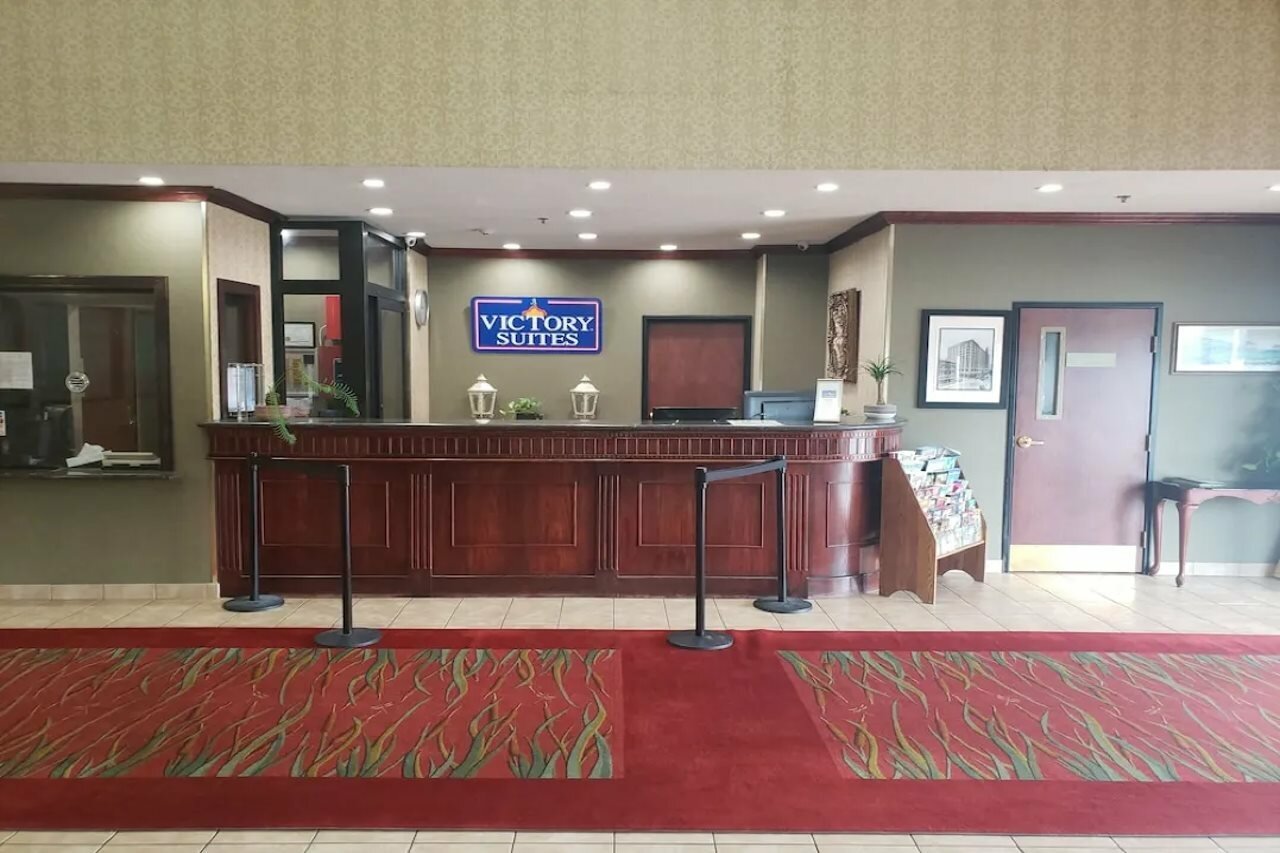 Фото A Victory Suites Warren