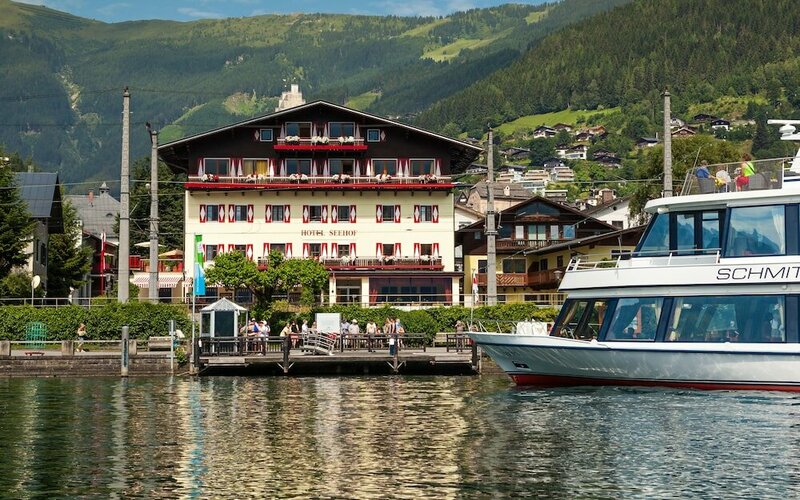 Гостиница Hotel Seehof в Цель-ам-Зе