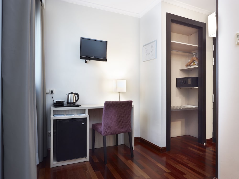 Фото Hotel Maestranza