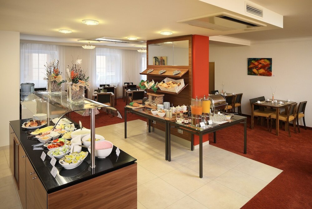 Фото Hotel Alpha Wien