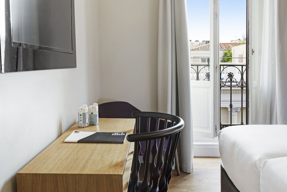 Фото One Shot Recoletos 04