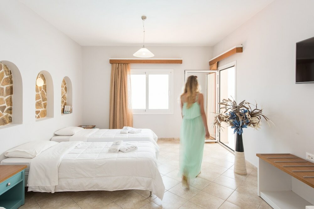 Фото Balos Beach Hotel