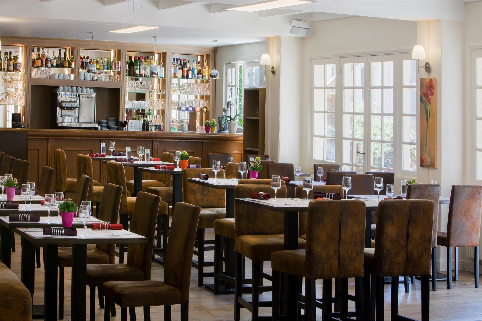 Фото Best Western Blanche de Castille Dourdan