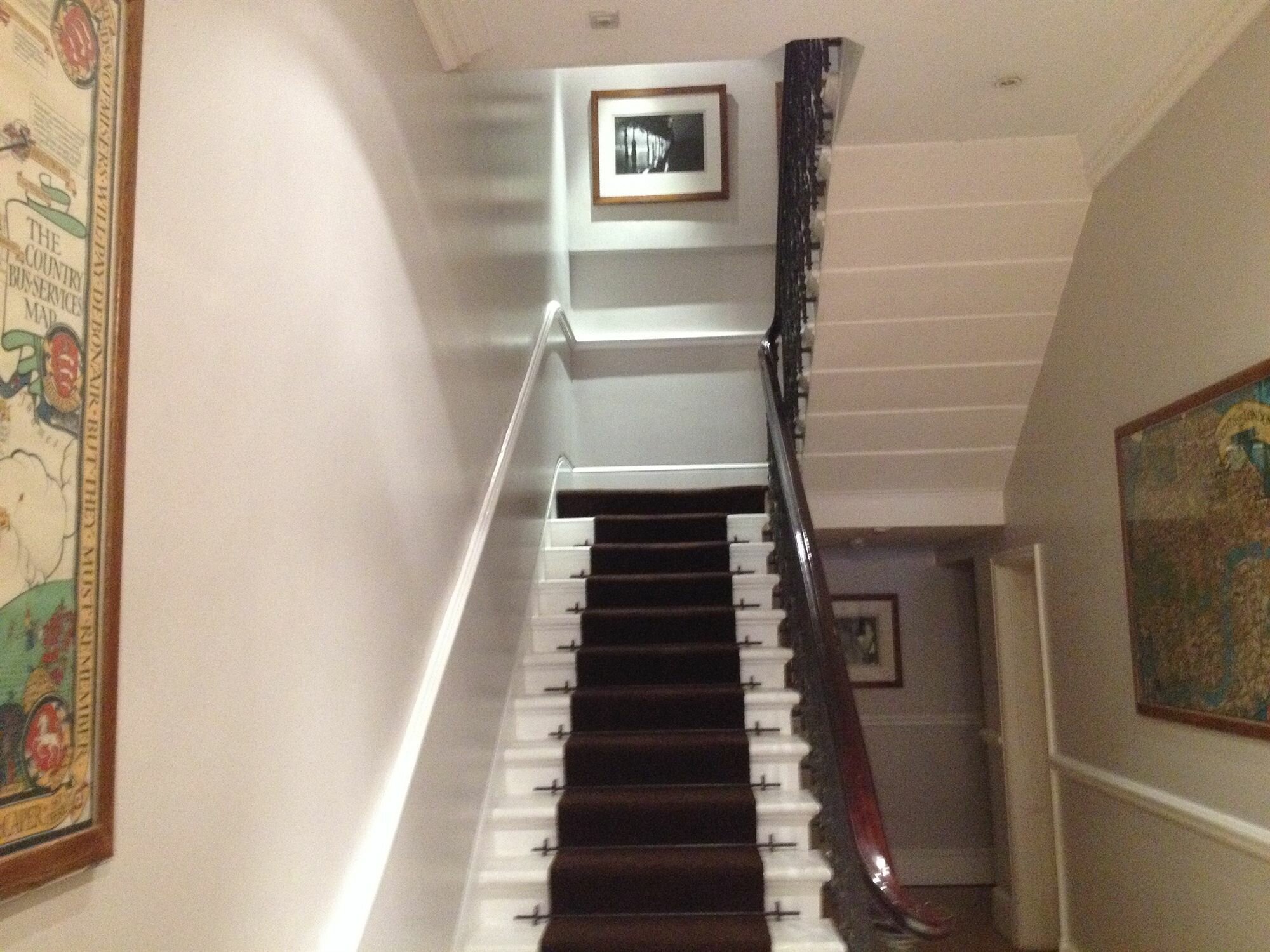 Фото 54 Queens Gate Hotel