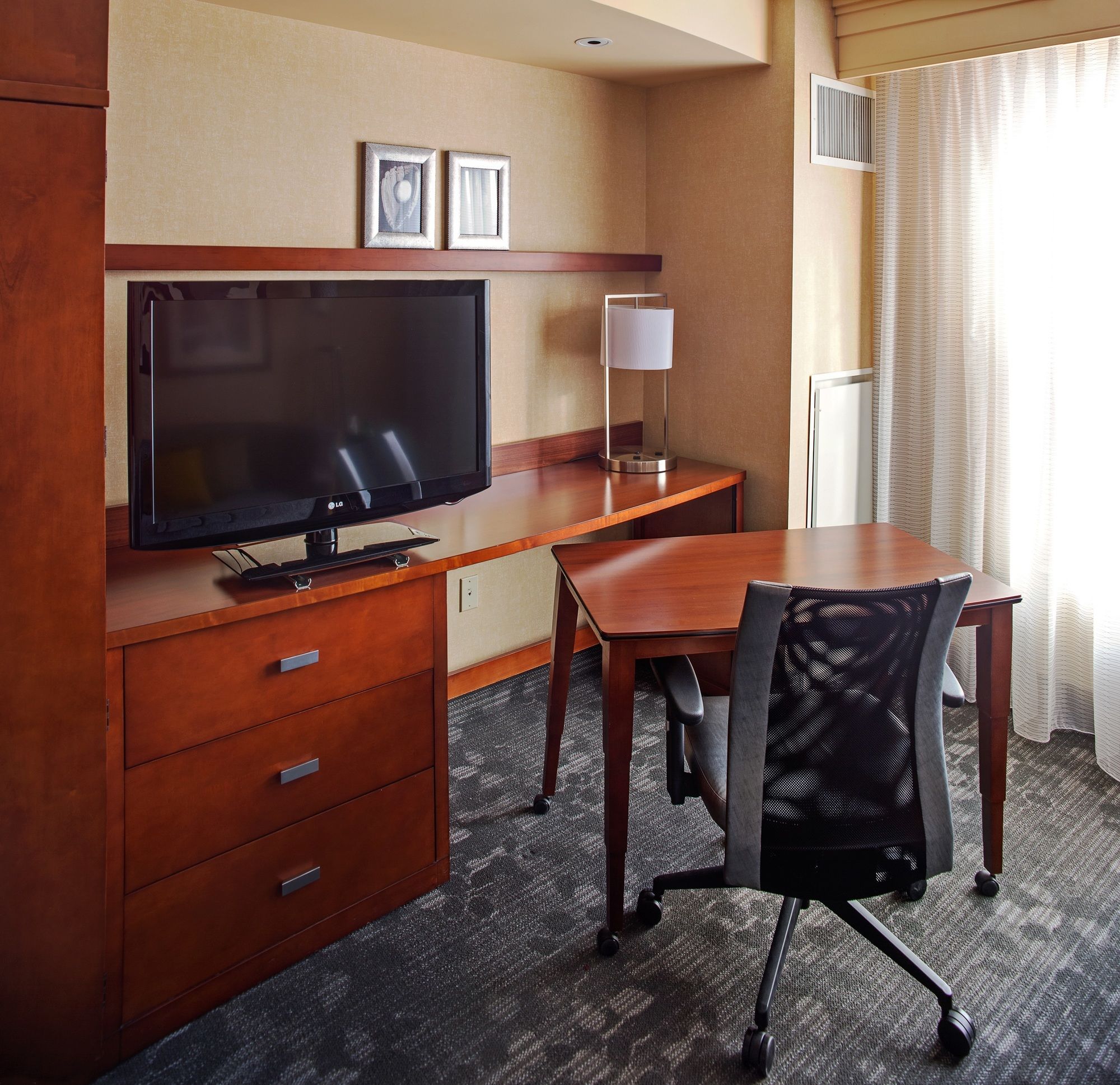 Фото Courtyard Aberdeen at Ripken Stadium