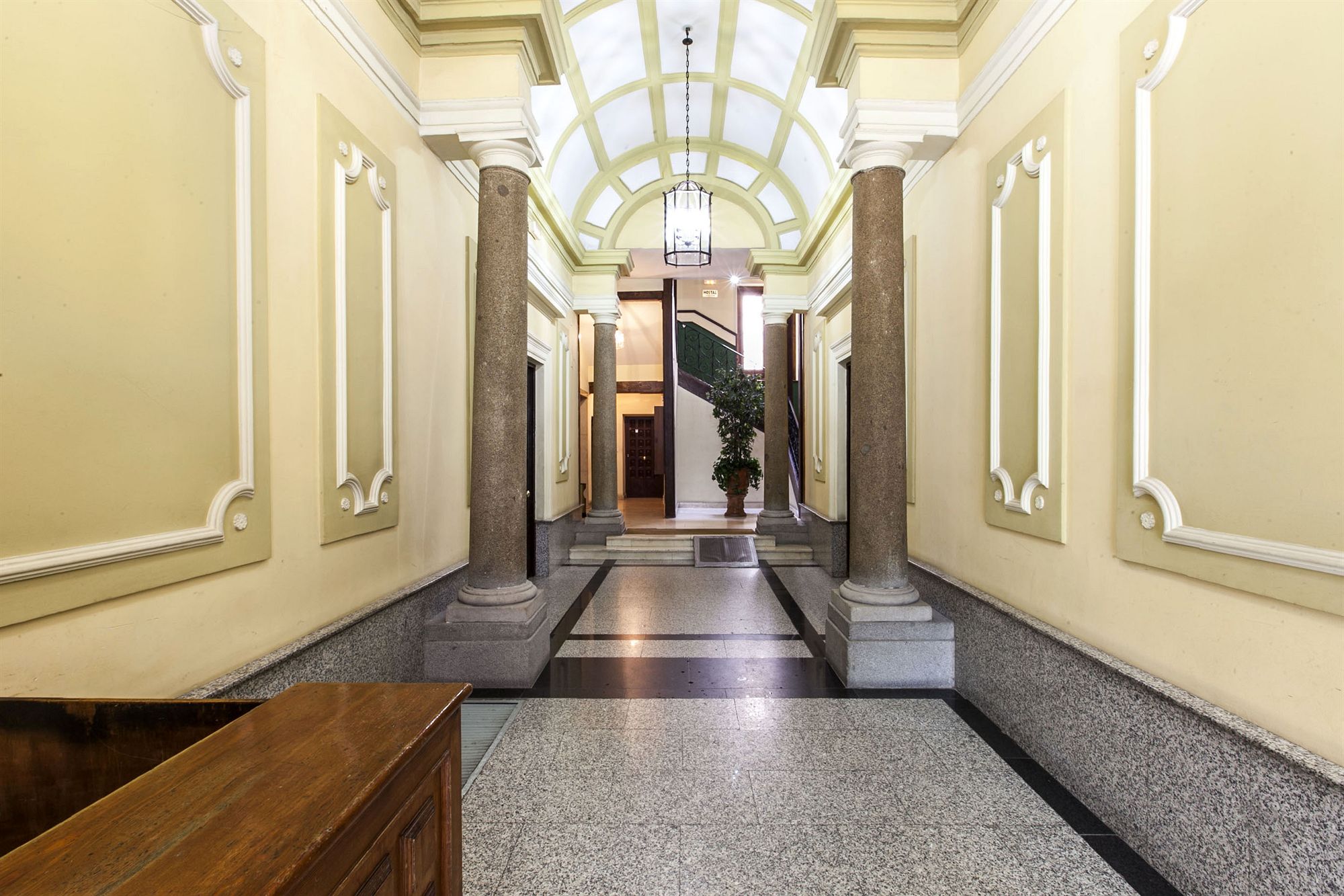 Фото Hostal Castilla II Puerta del Sol