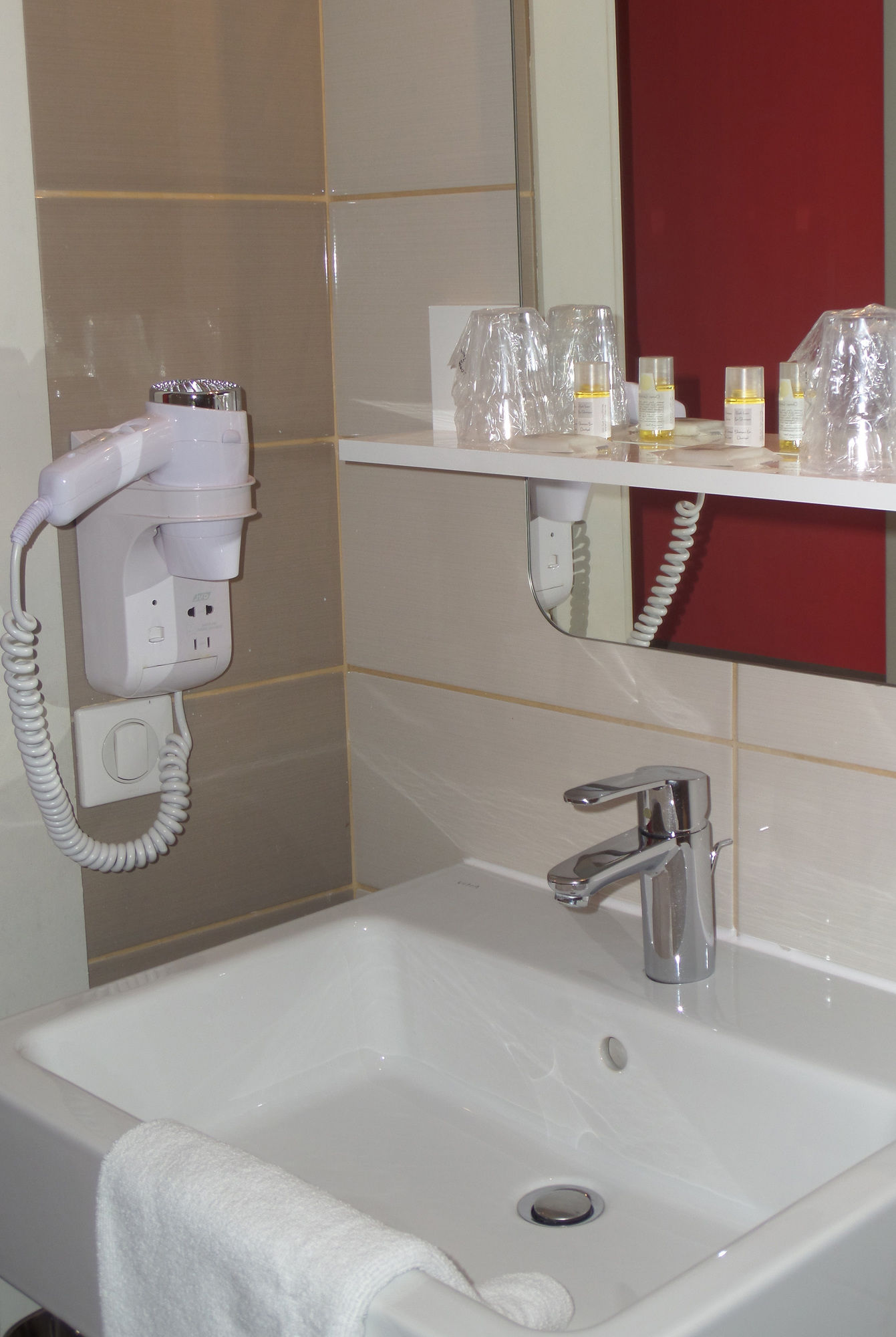 Фото Hôtel Bristol Reims