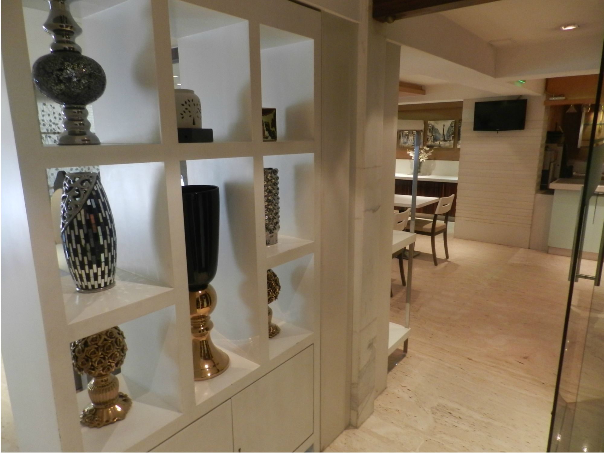 Фото Hotel Bawa Continental