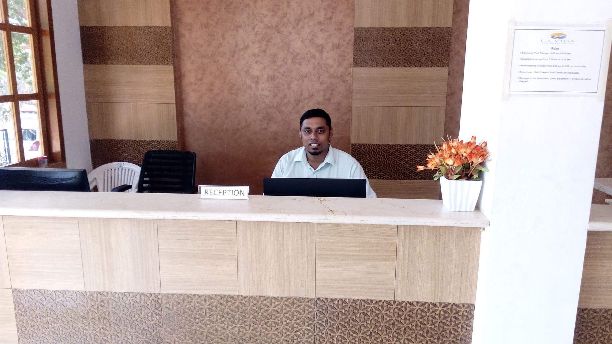 Фото La Vida Residency Suites