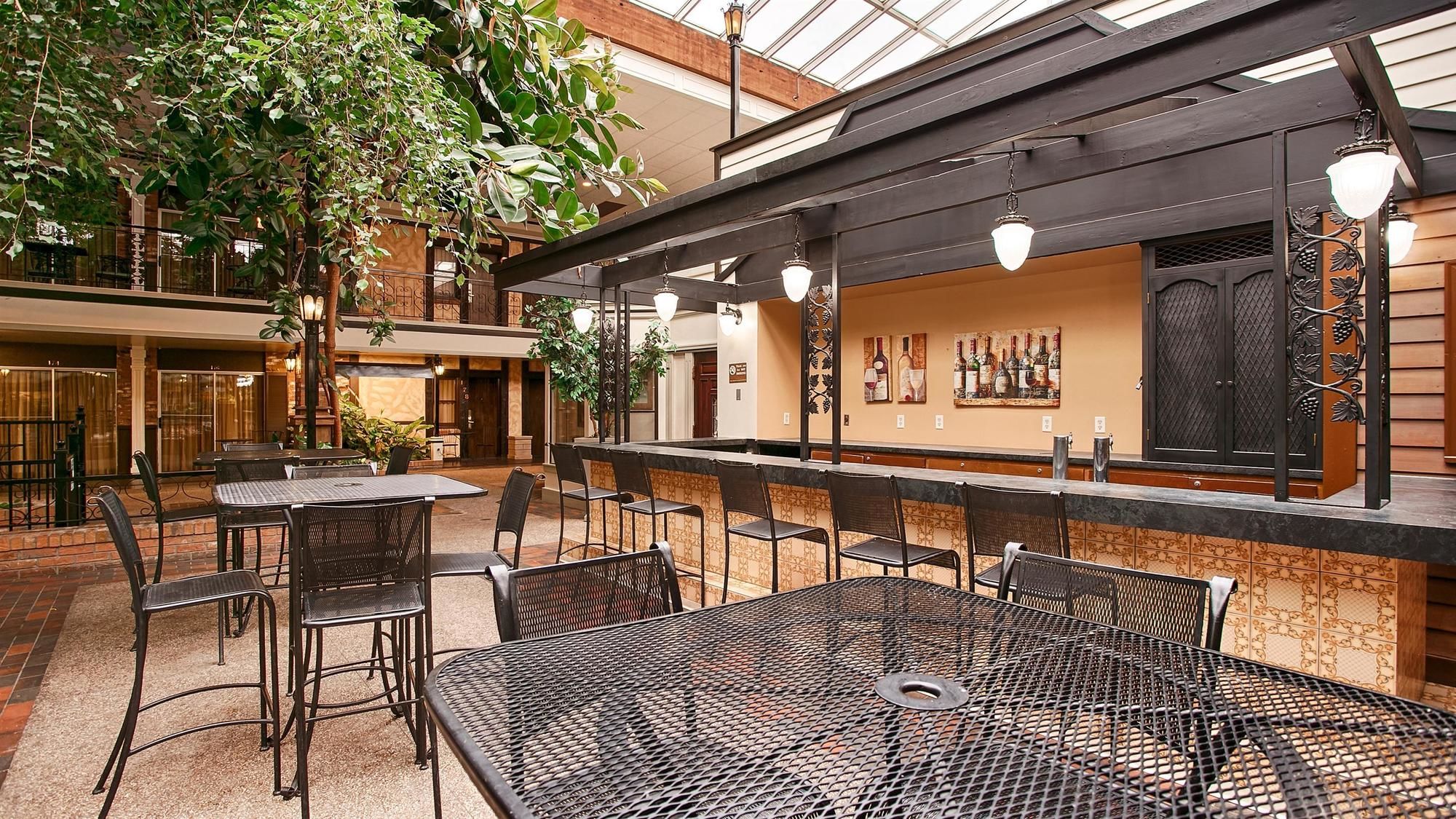 Фото Heritage Inn