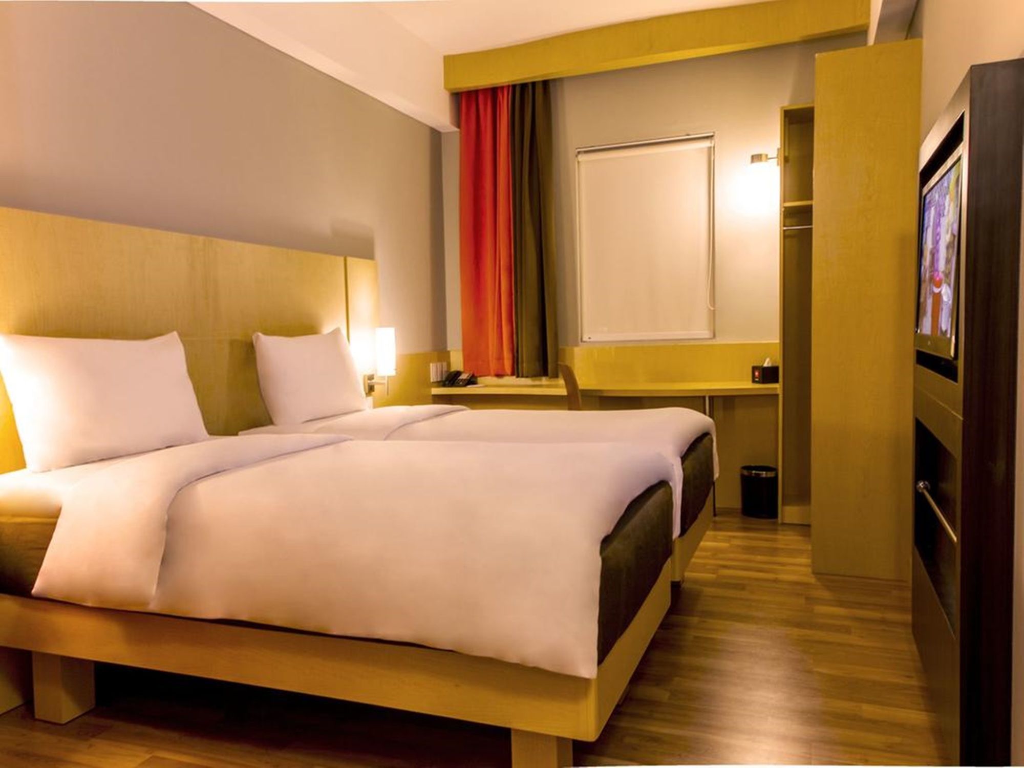 Фото Ibis Padang Hotel