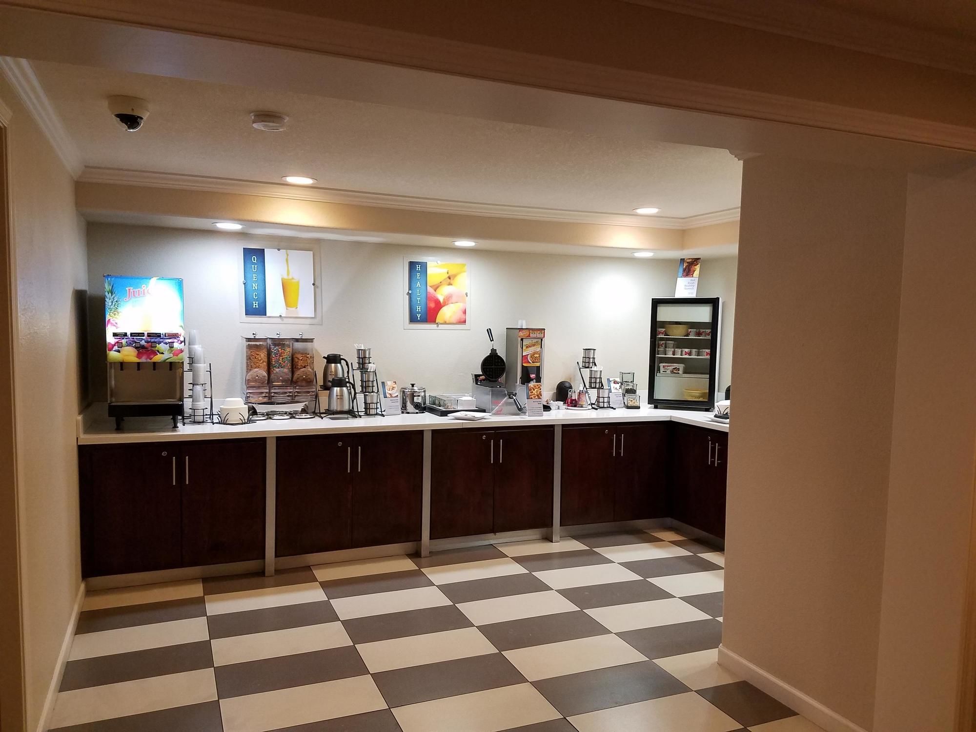 Фото Best Western Skyline Motor Lodge