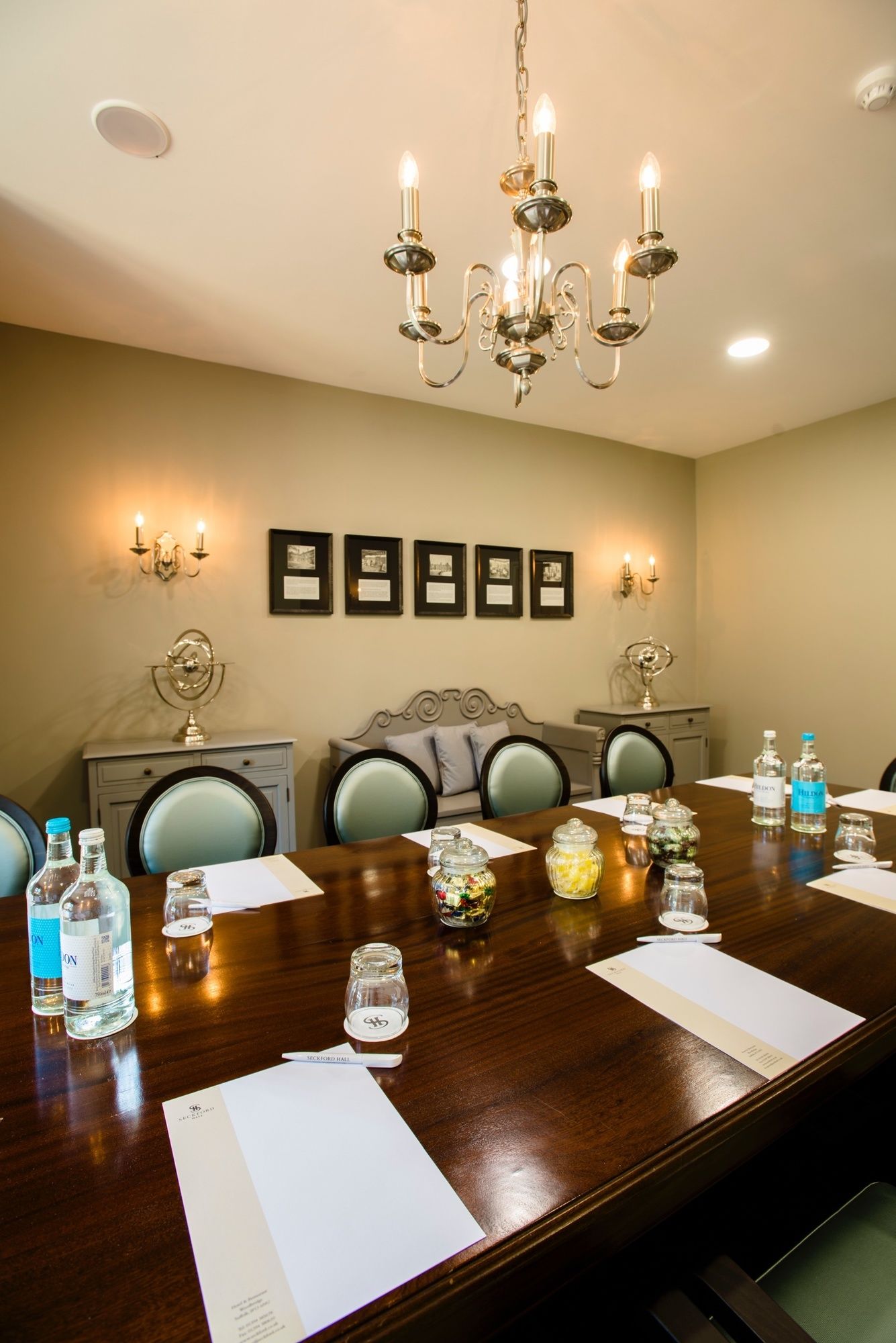 Фото Seckford Hall Hotel & SPA