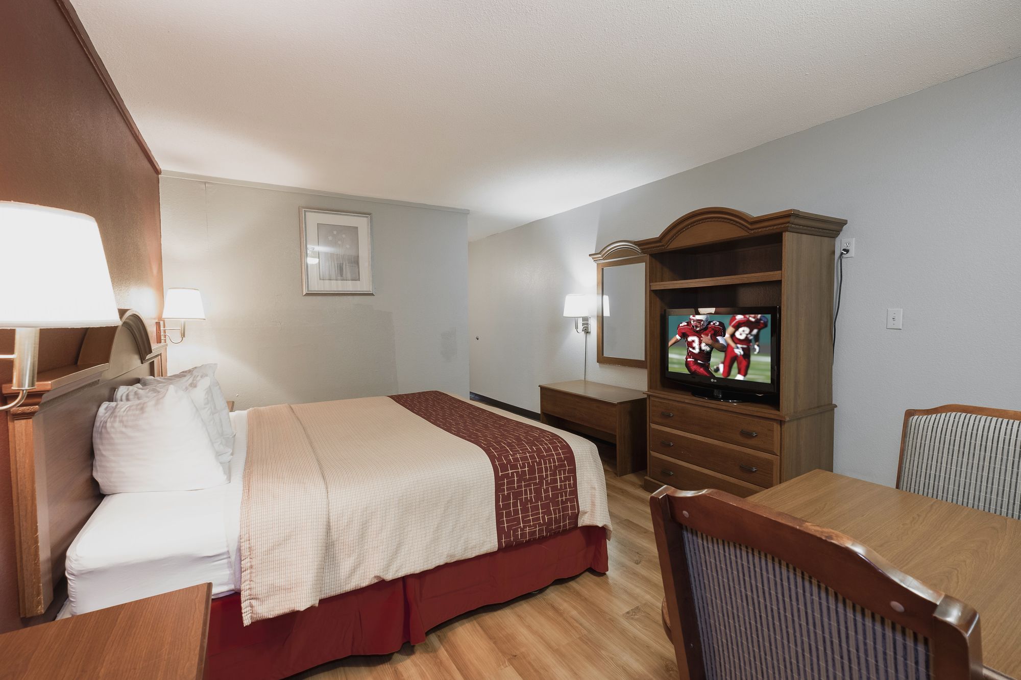 Фото Red Roof Inn Meridian