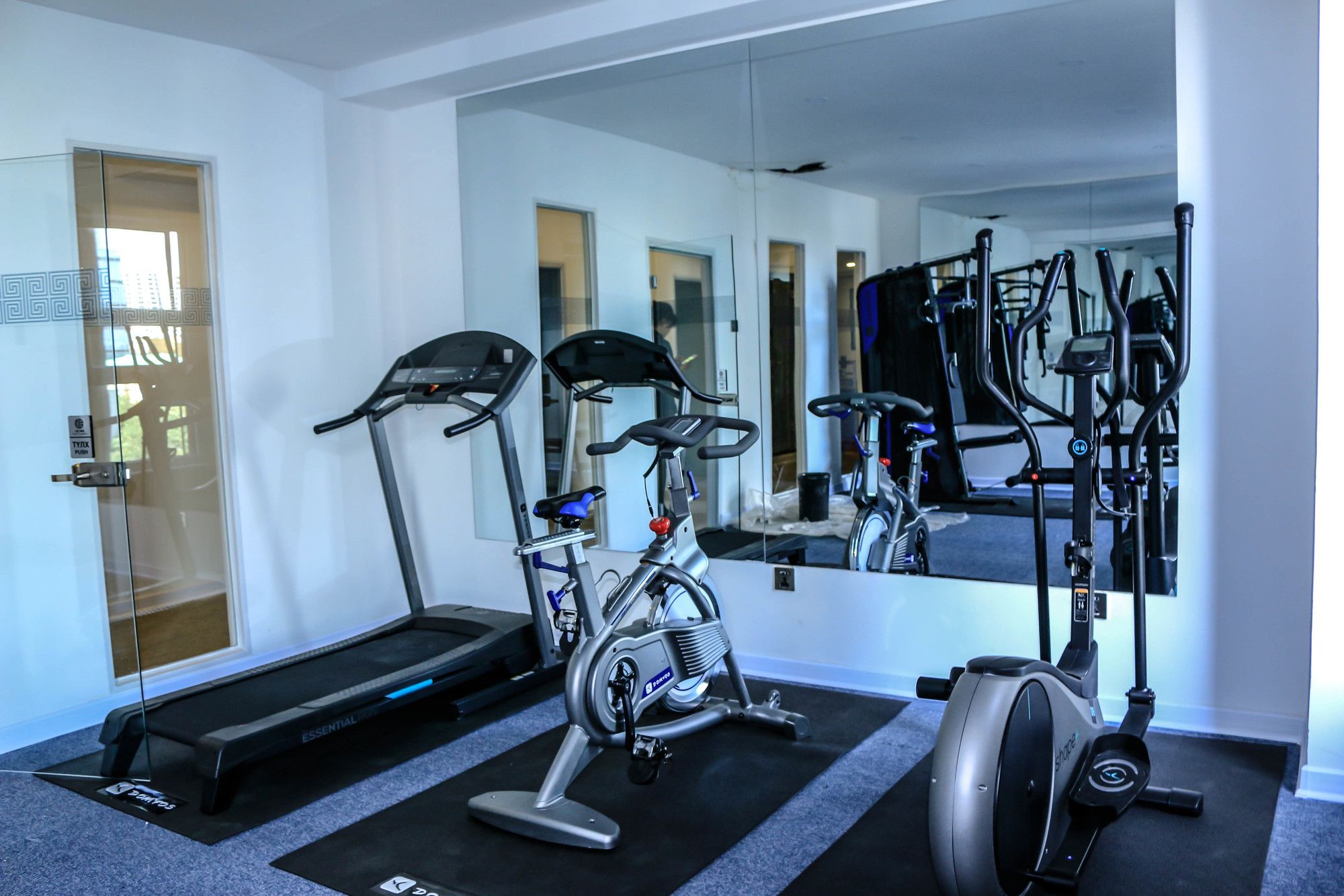 Фото Ub Inn hotel & gallery