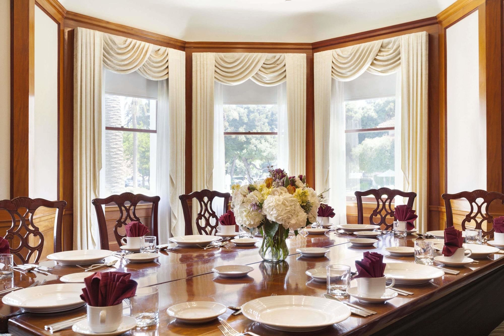 Фото Hayes Mansion, San Jose - Curio Collection by Hilton