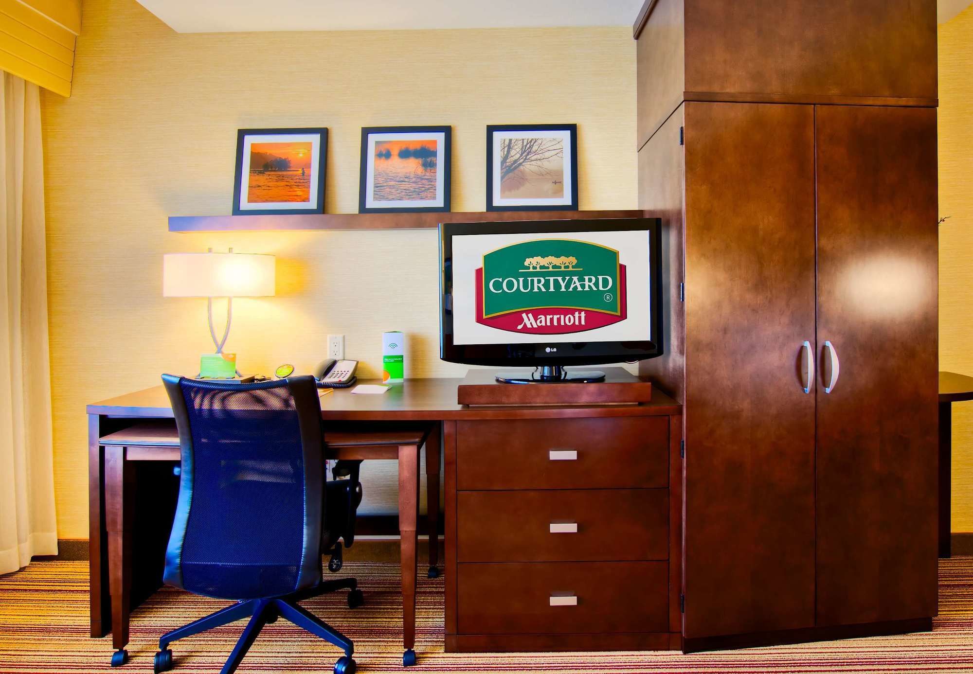 Фото Courtyard Houma by Marriott