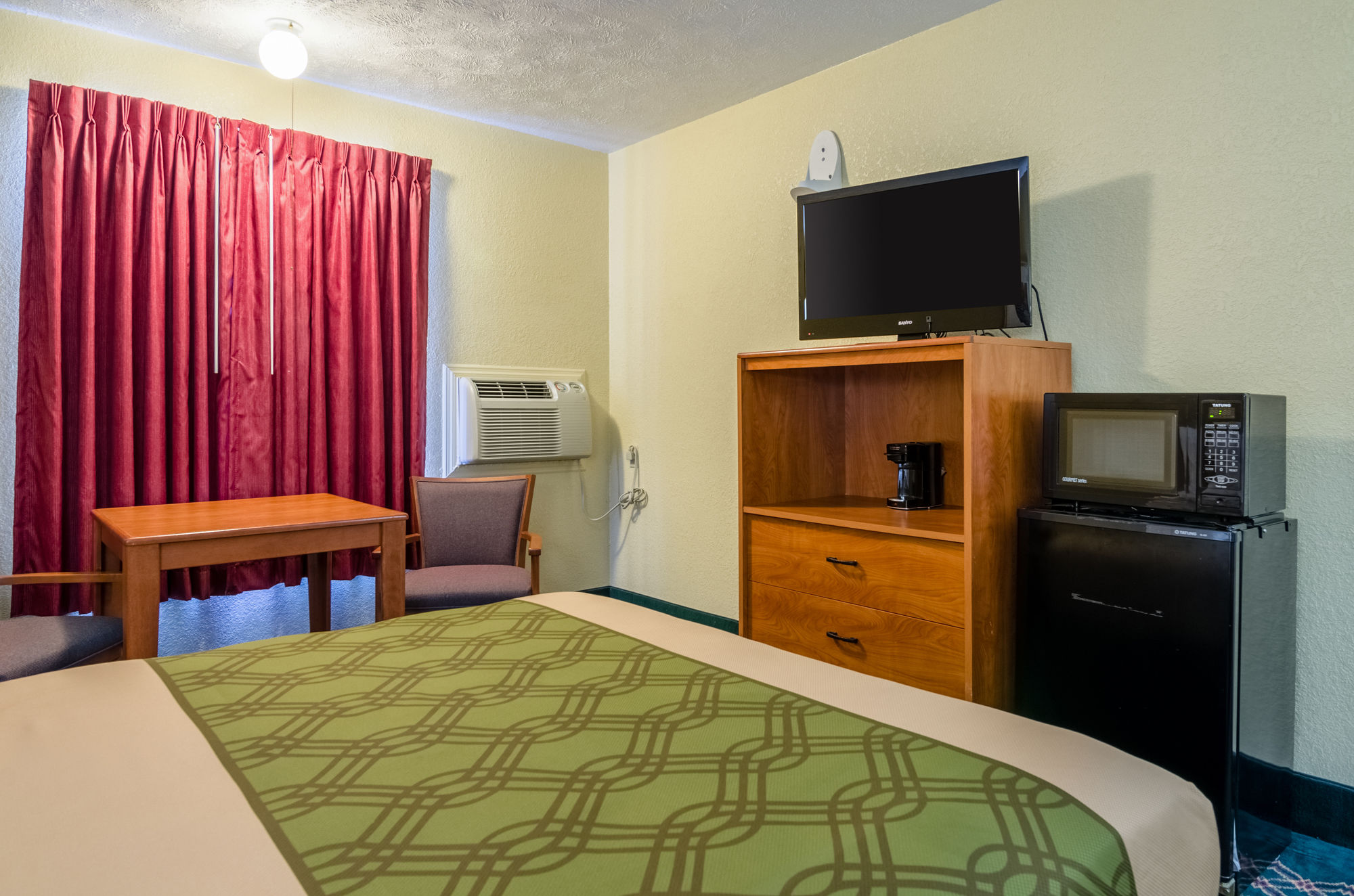 Фото Econo Lodge Interstate 35 Exit 183