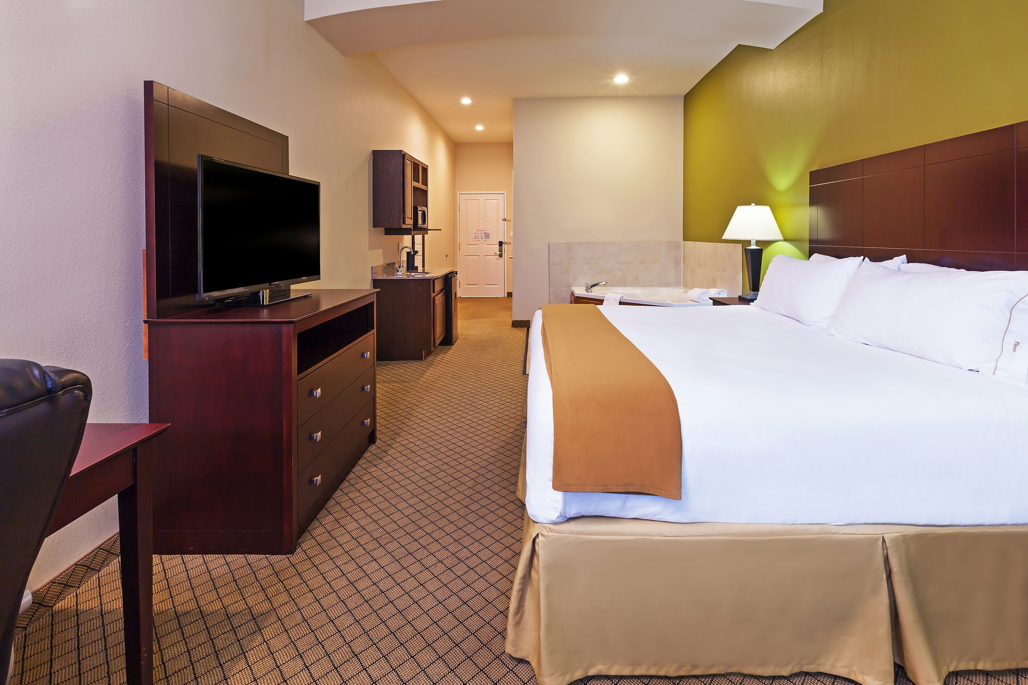Фото Holiday Inn Express & Suites Kilgore North