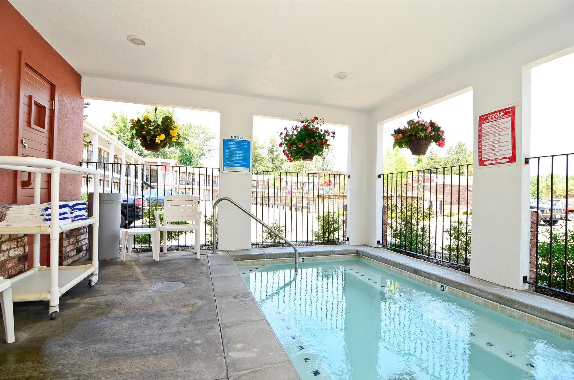 Фото Best Western Horizon Inn