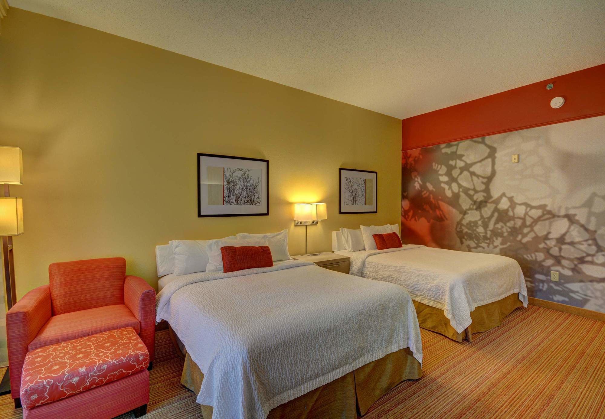 Фото Courtyard by Marriott Lafayette Airport