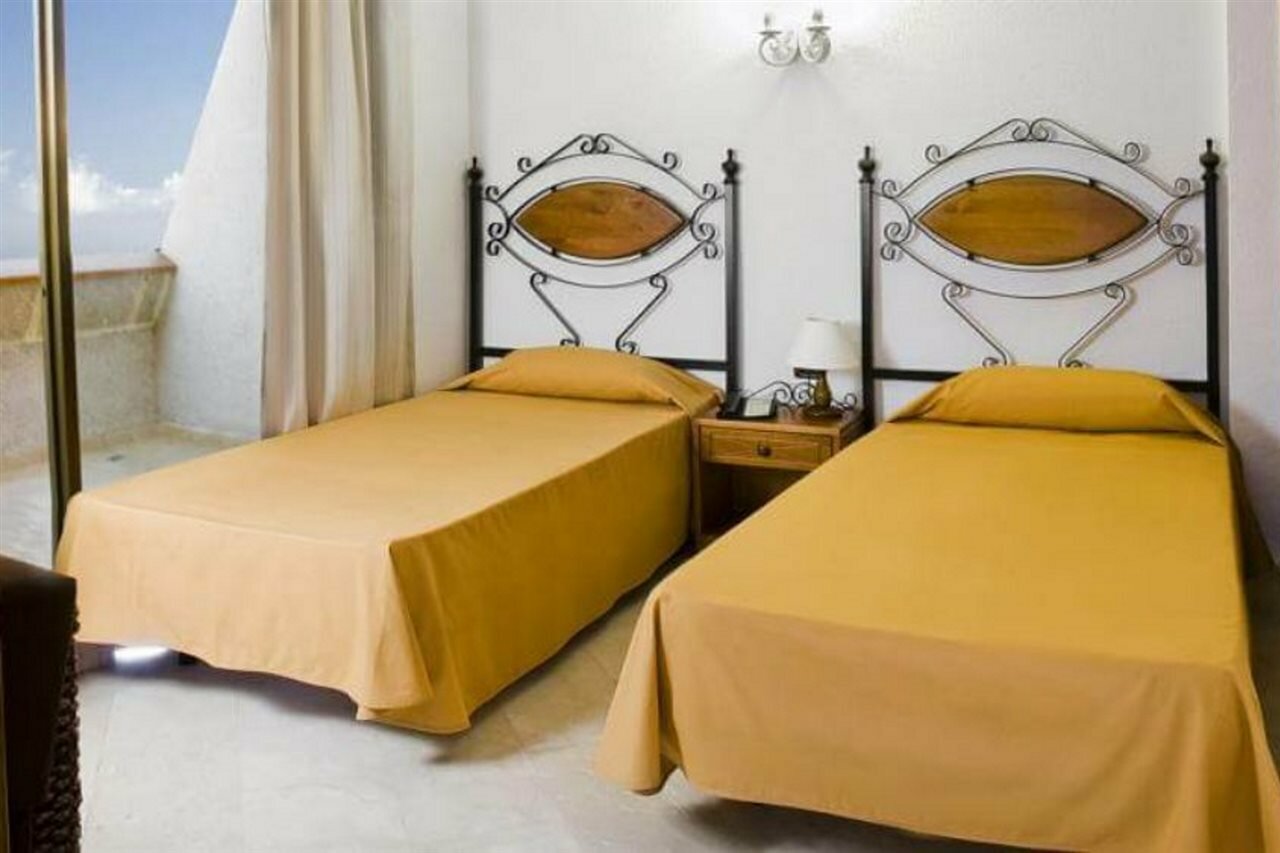 Фото Apartamentos Pirámides