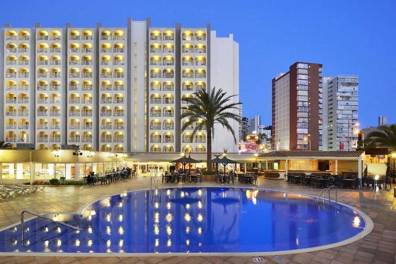 Фото отеля 1