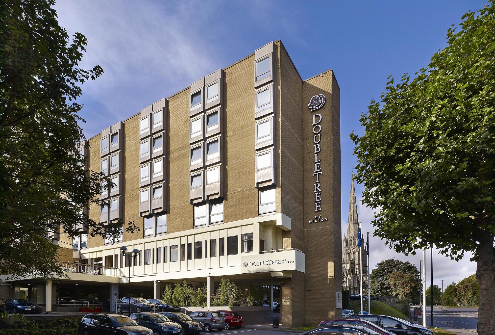 Фото DoubleTree by Hilton Bristol City Centre