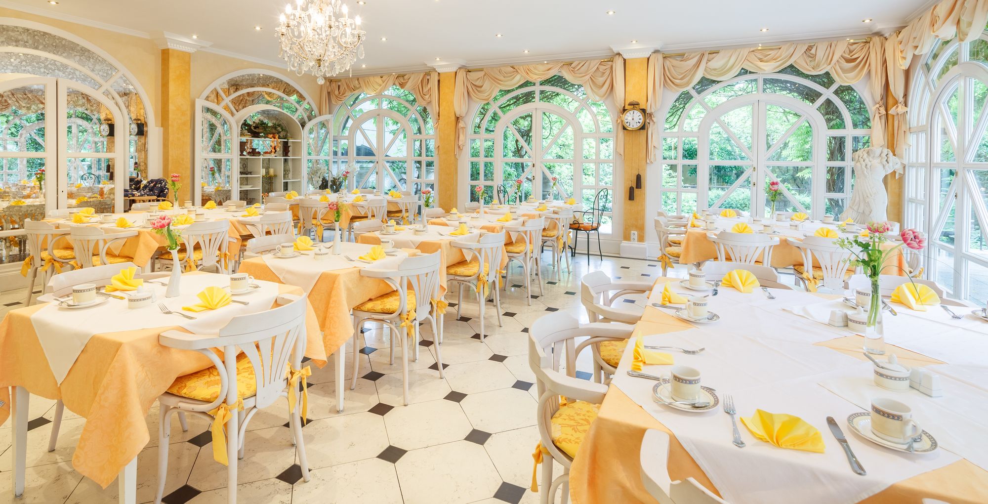 Фото Hotel Aurbacher Hof GmbH