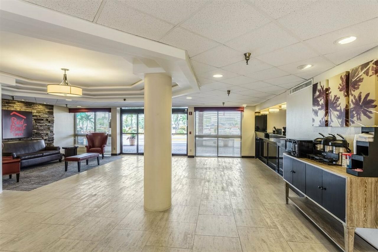 Фото Tropical Palms Hotel