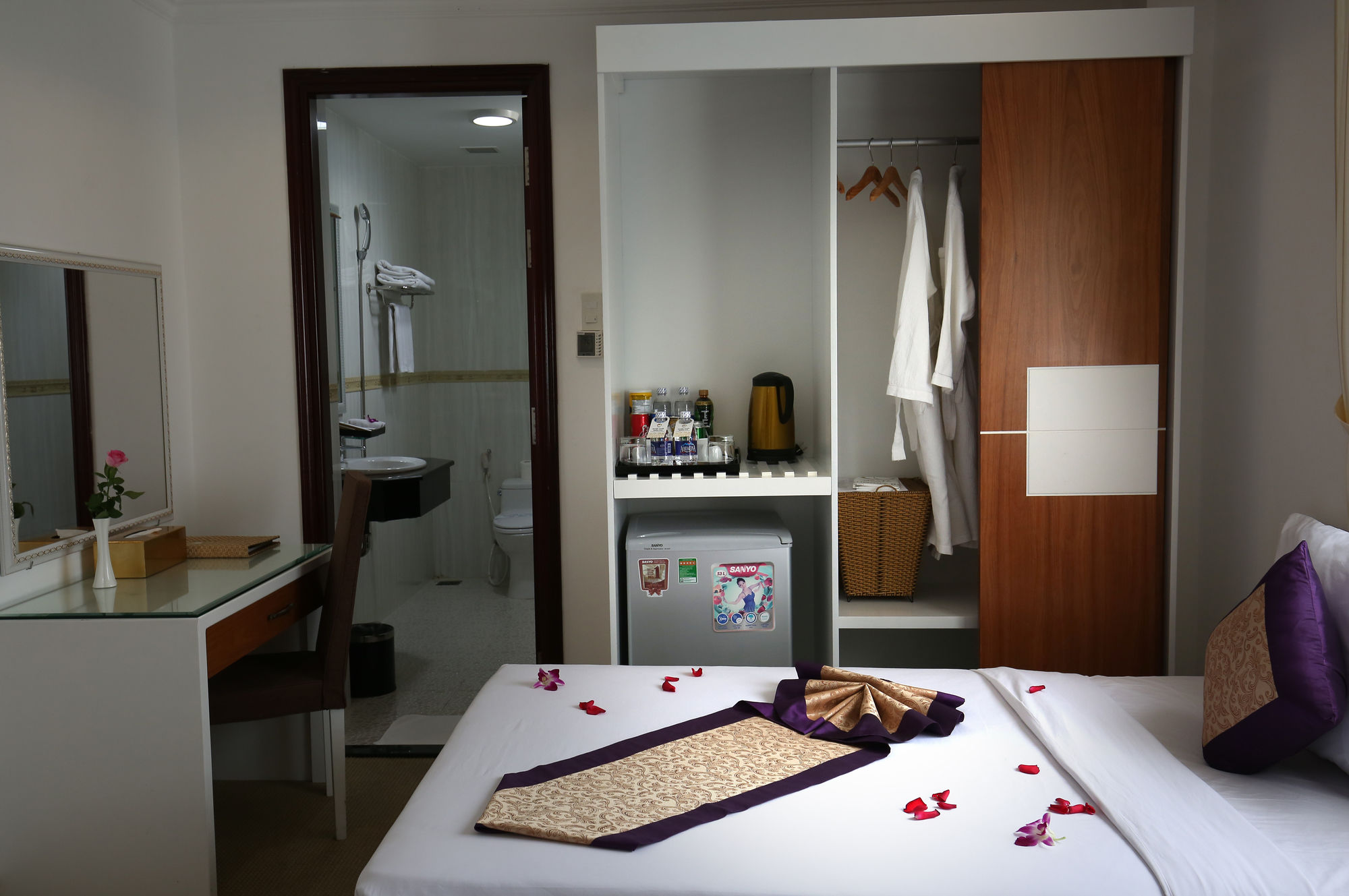 Фото Nesta Can Tho Hotel