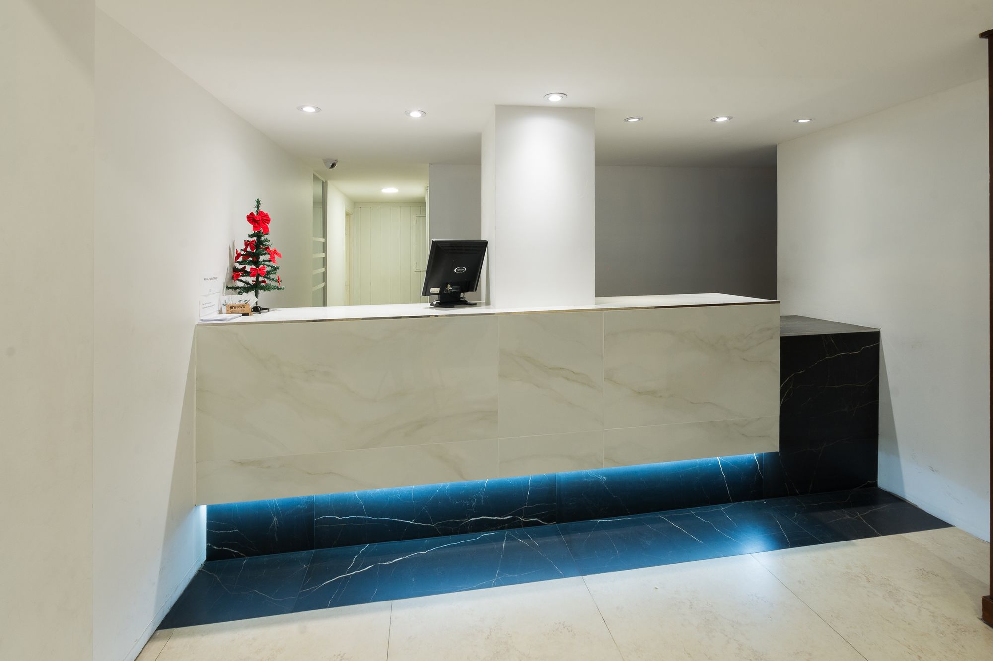 Фото Estocolmo Hotel