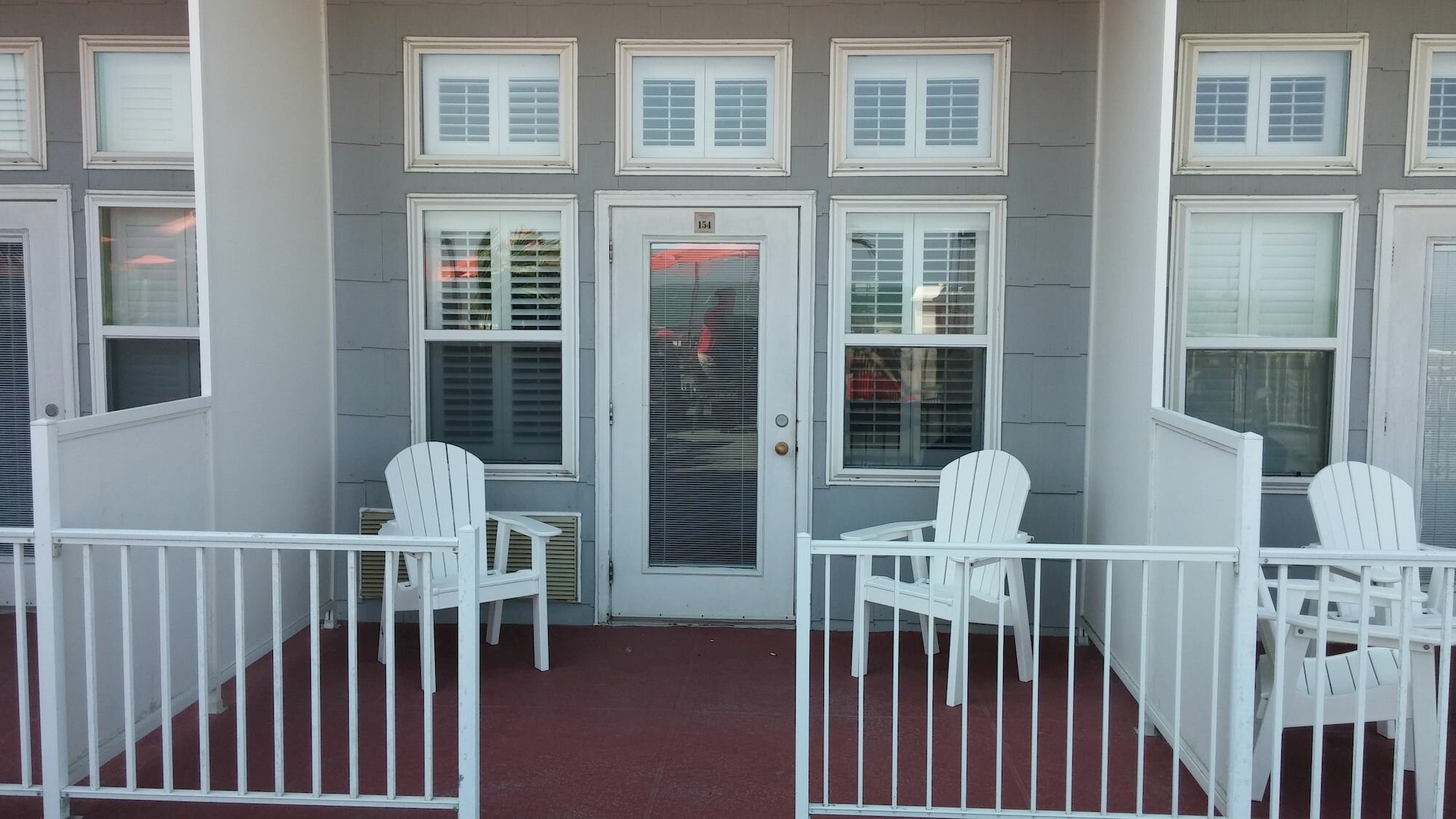 Фото Commander Hotel & Suites