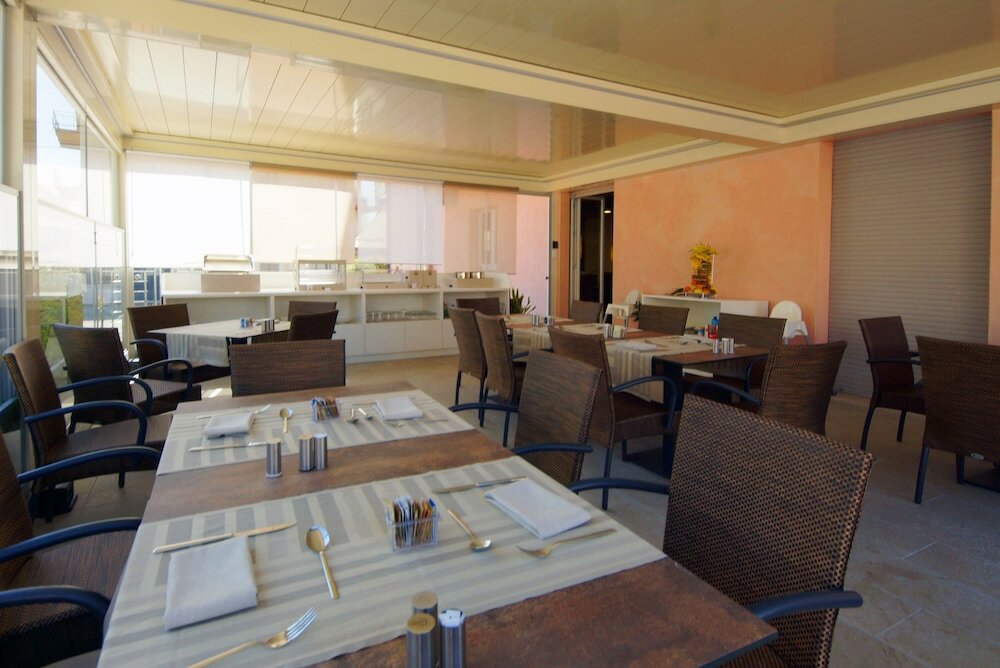 Фото Hotel Clarin 14 by Dori