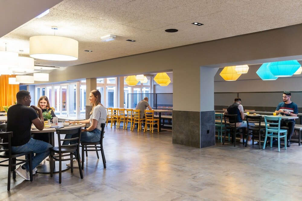 Фото A&o Dusseldorf Hauptbahnhof