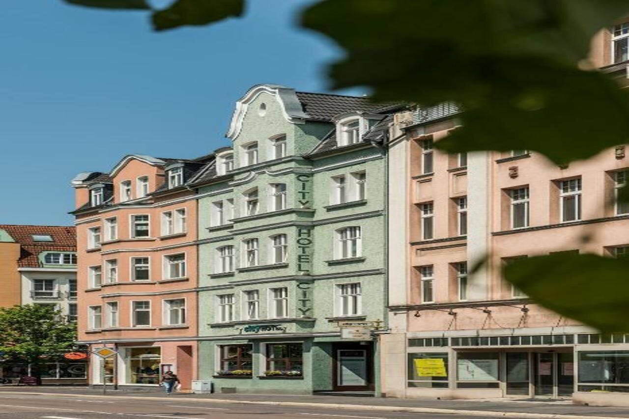 Фото отеля 2