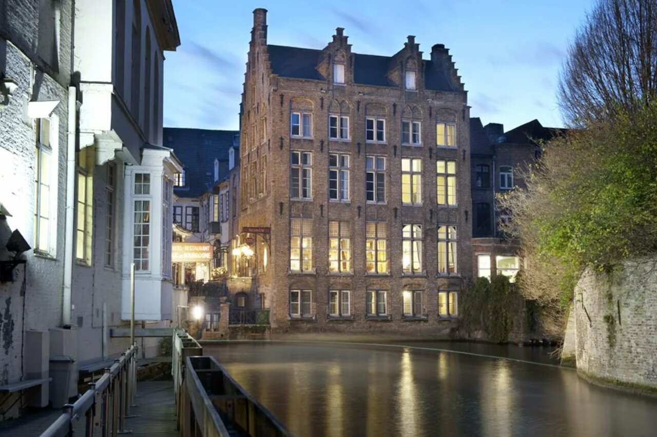 Фото Hotel Bourgoensch Hof