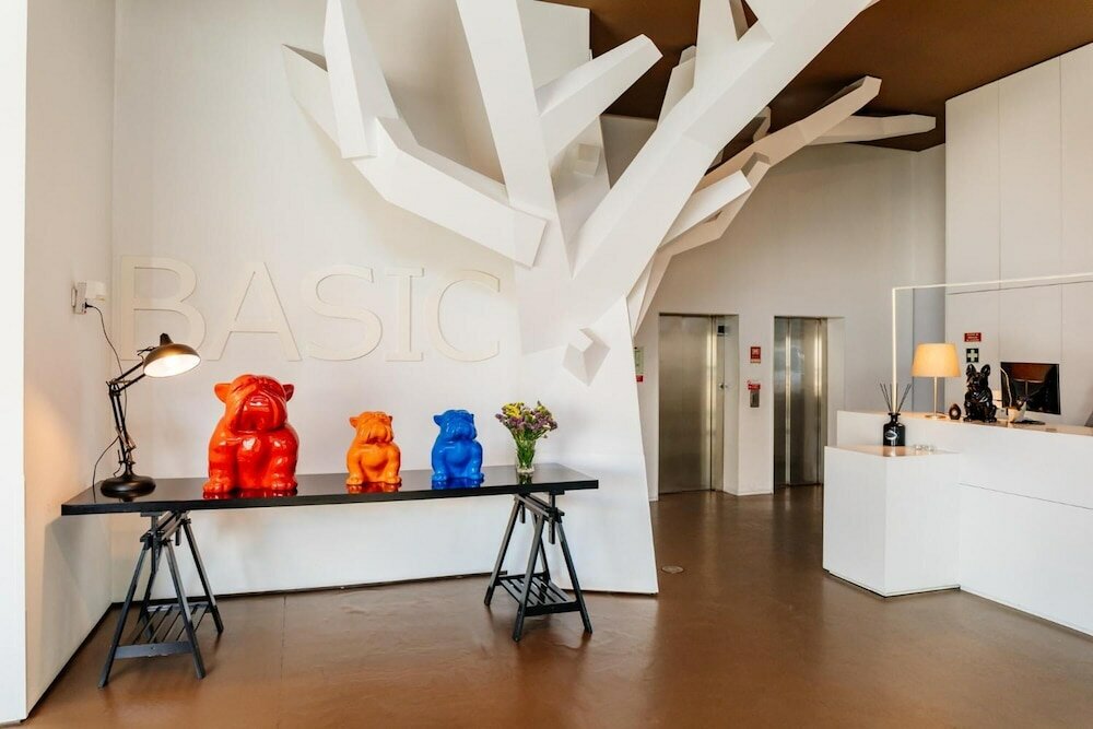 Фото Basic Braga by Axis