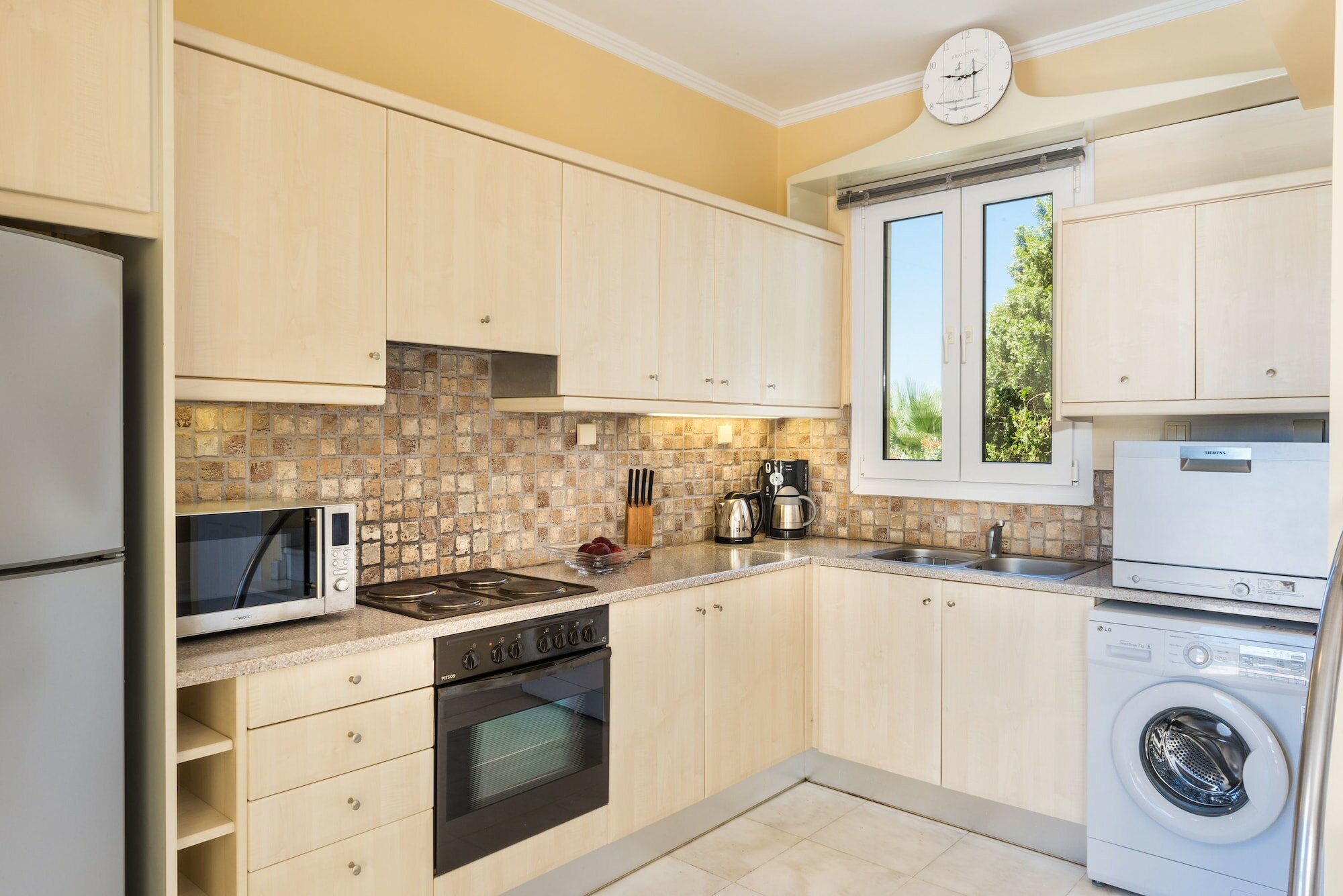 Фото Daphnis Villas