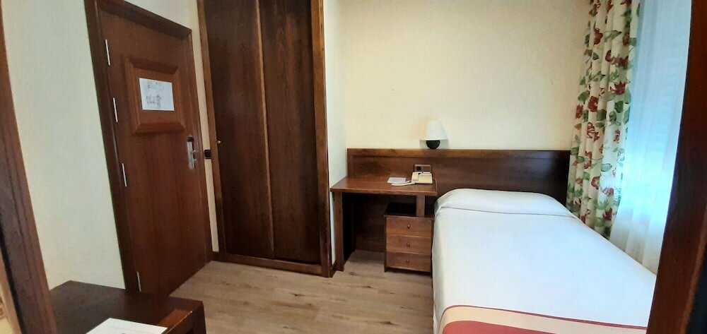 Фото Hotel Urogallo